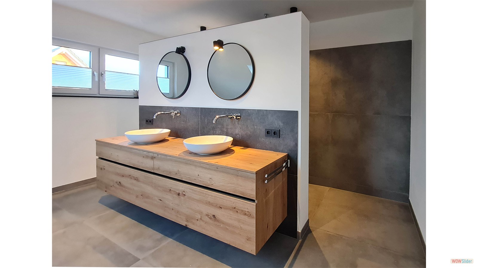 Abbé-Stock-Straße Master-Bad 1 Raumkontrast